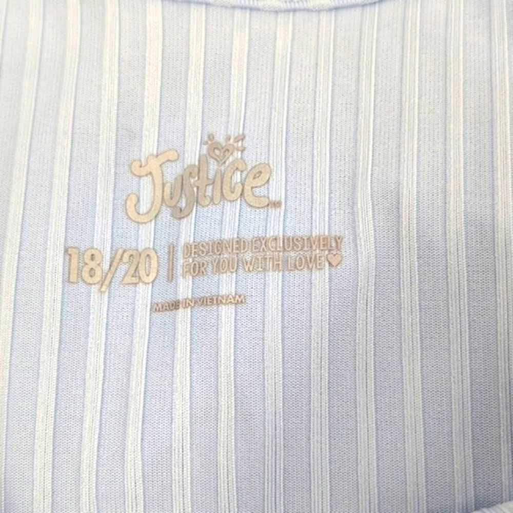 Very cute Justice top size XXL great condition !